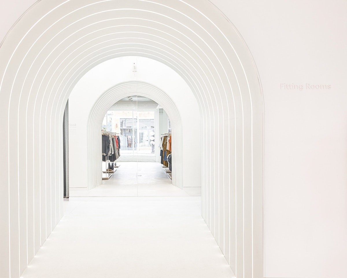 Everlane introduceert paskamer service in nieuwe LA winkel Everlane introduceert paskamer service in nieuwe LA winkel