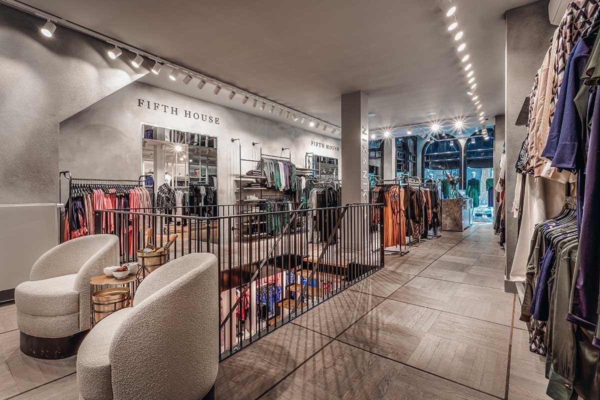 Binnenkijken: N Brands modehuis Nikkie Plessen in Zwolle Binnenkijken: N Brands modehuis Nikkie Plessen in Zwolle
