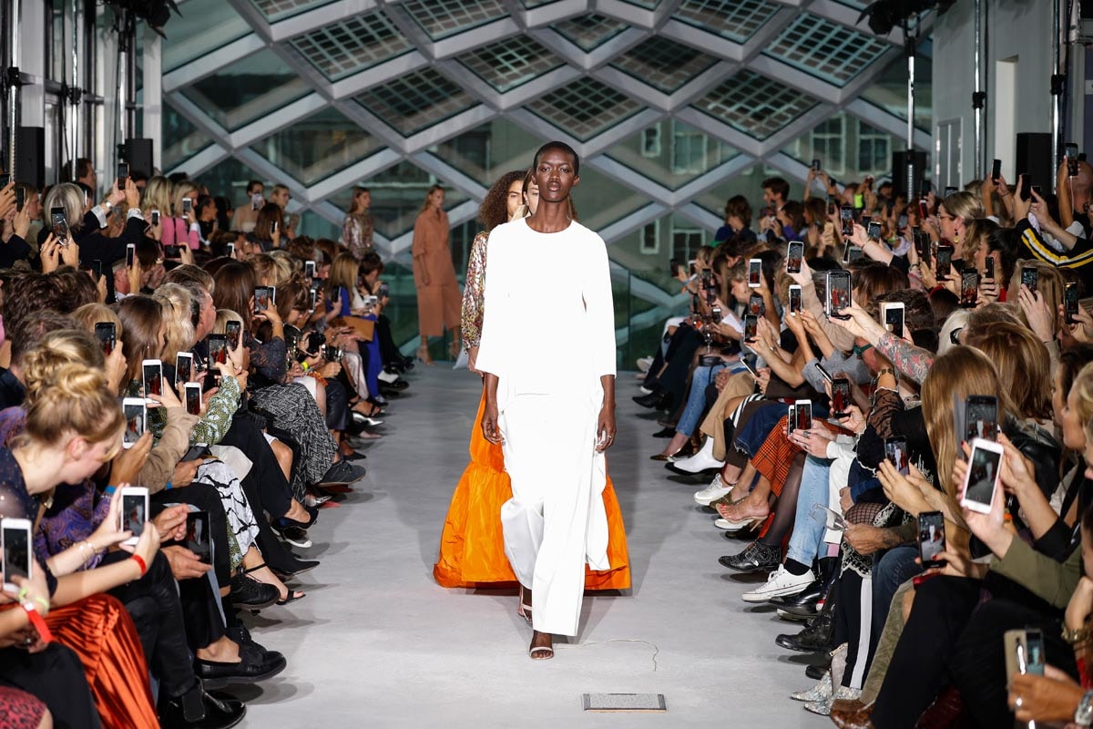 Statement-gevulde Amsterdam Fashion Week houdt momentum vast Statement-gevulde Amsterdam Fashion Week houdt momentum vast