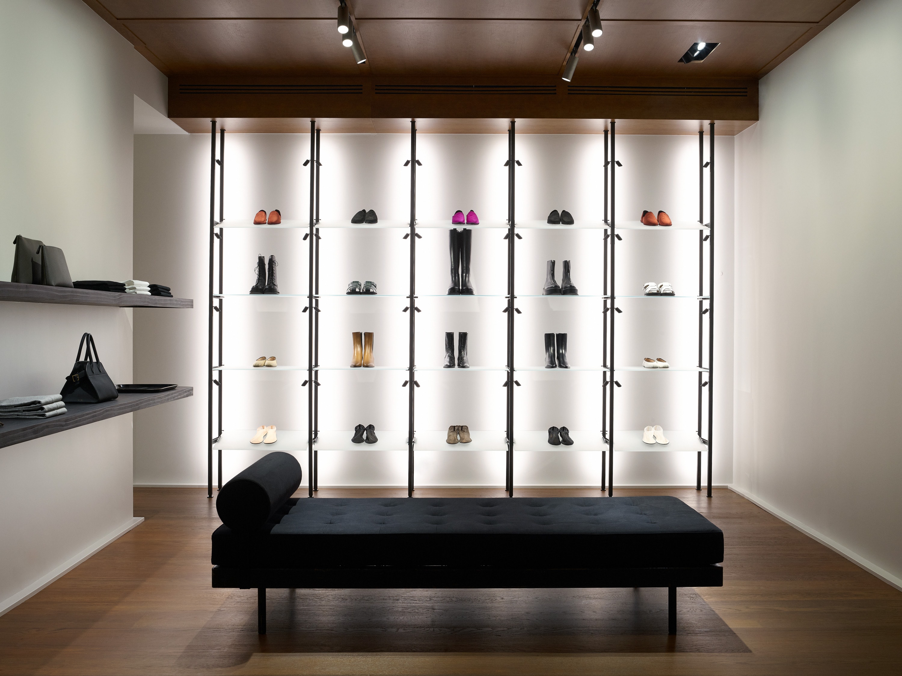 Eerste internationale retaillocatie van The Row geopend in Londen Eerste internationale retaillocatie van The Row geopend in Londen