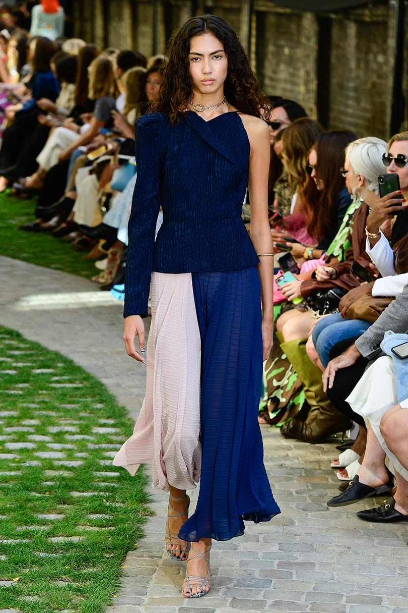 Gespot op de catwalk: Pantone’s modekleuren lente/zomer 2020 New York Fashion Week Gespot op de catwalk: Pantone’s modekleuren lente/zomer 2020 New York Fashion Week