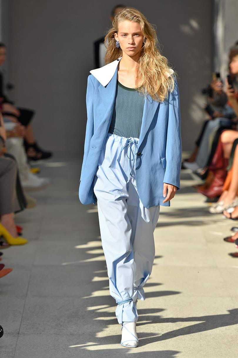 Gespot op de catwalk: Pantone’s modekleuren lente/zomer 2020 New York Fashion Week Gespot op de catwalk: Pantone’s modekleuren lente/zomer 2020 New York Fashion Week
