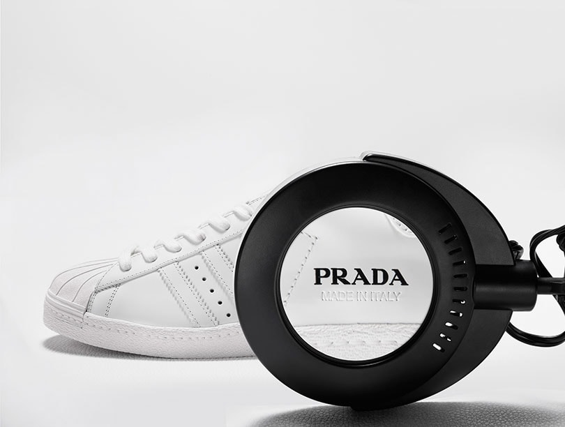 Prada en Adidas presenteren limited edition tas en sneakers Prada en Adidas presenteren limited edition tas en sneakers