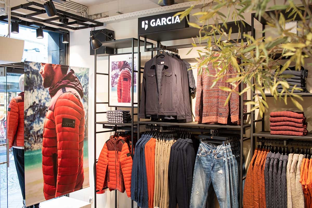 Binnenkijken in het nieuwe winkelconcept van Garcia Binnenkijken in het nieuwe winkelconcept van Garcia