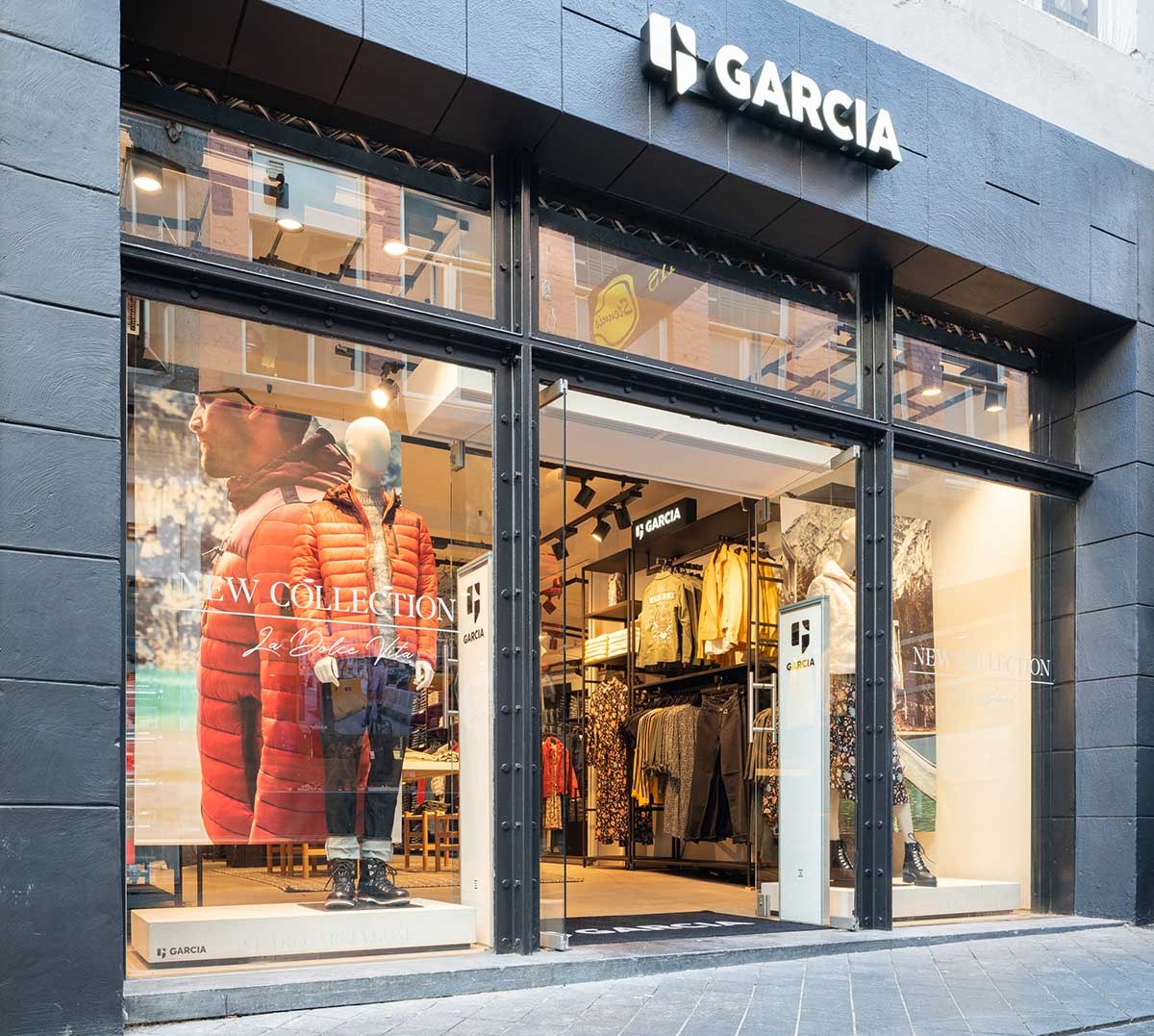 Binnenkijken in het nieuwe winkelconcept van Garcia Binnenkijken in het nieuwe winkelconcept van Garcia