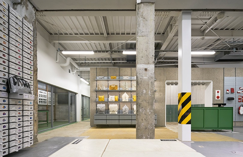 Kijken: de nieuwe Freitag winkel in Kyoto, Japan Kijken: de nieuwe Freitag winkel in Kyoto, Japan