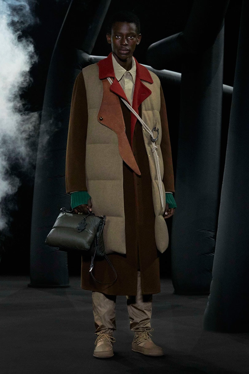 JW Anderson en Rimowa maken Milaan debuut met Moncler Genius JW Anderson en Rimowa maken Milaan debuut met Moncler Genius