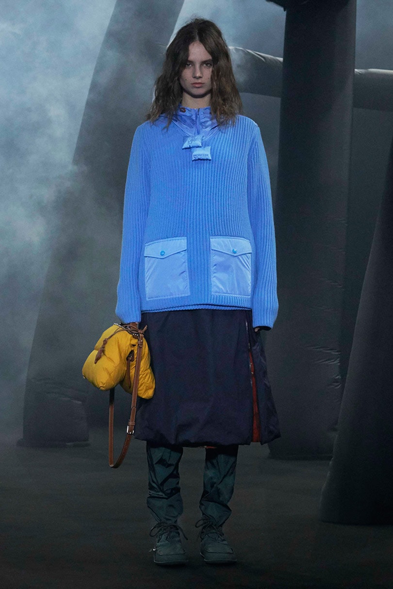 JW Anderson en Rimowa maken Milaan debuut met Moncler Genius JW Anderson en Rimowa maken Milaan debuut met Moncler Genius