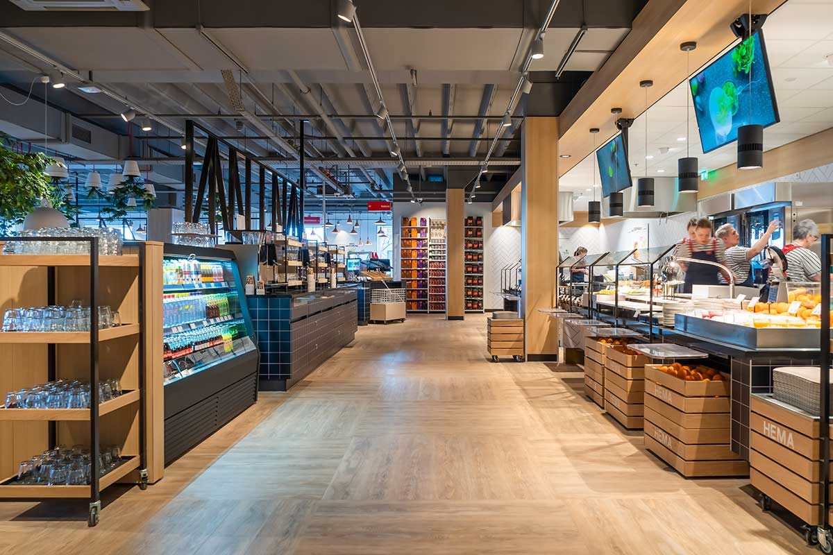 Binnenkijken bij het nieuwe winkelconcept van Hema in Eindhoven Binnenkijken bij het nieuwe winkelconcept van Hema in Eindhoven