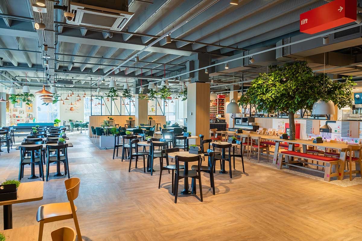Binnenkijken bij het nieuwe winkelconcept van Hema in Eindhoven Binnenkijken bij het nieuwe winkelconcept van Hema in Eindhoven