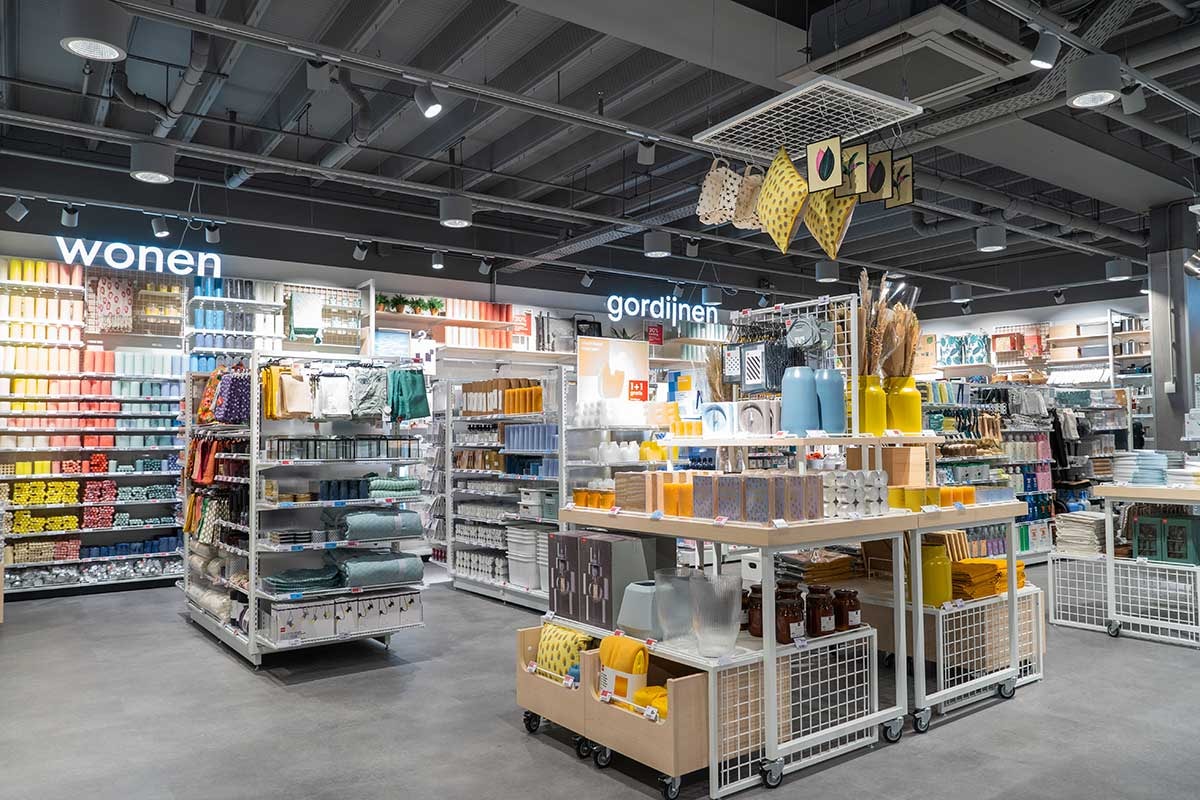 Binnenkijken bij het nieuwe winkelconcept van Hema in Eindhoven Binnenkijken bij het nieuwe winkelconcept van Hema in Eindhoven