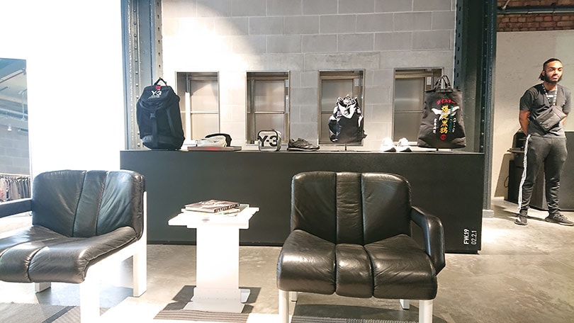 Hoe Adidas in de winkelstraat haar relevantie behoudt Hoe Adidas in de winkelstraat haar relevantie behoudt