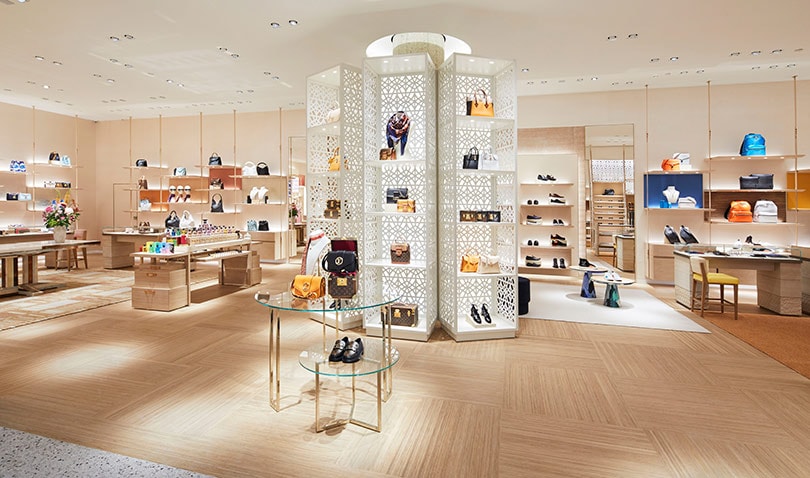 Binnenkijken bij de nieuwe Louis Vuitton boetiek in Rotterdamse Bijenkorf Binnenkijken bij de nieuwe Louis Vuitton boetiek in Rotterdamse Bijenkorf