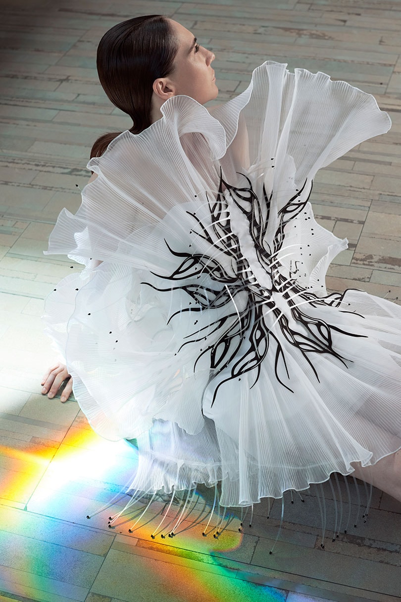 Zo presenteerden Nederlandse en Belgische modehuizen hun haute couture digitaal Zo presenteerden Nederlandse en Belgische modehuizen hun haute couture digitaal