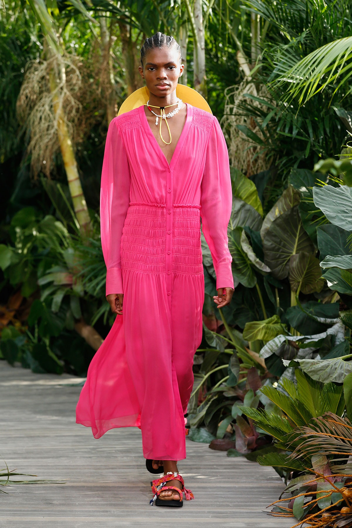 Gespot op de catwalk: Pantone’s modekleuren lente/zomer 2021 Gespot op de catwalk: Pantone’s modekleuren lente/zomer 2021