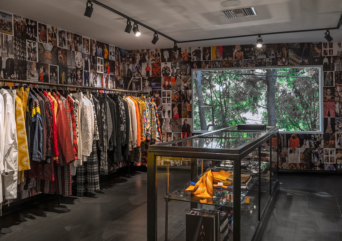 Binnenkijken: De eerste Amerikaanse winkel van Dries van Noten Binnenkijken: De eerste Amerikaanse winkel van Dries van Noten