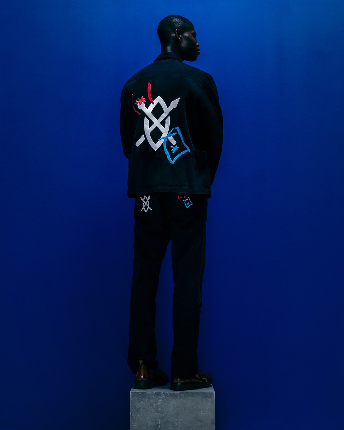 Kijken: De eerste collectie van Daily Paper x Bonne Suits Kijken: De eerste collectie van Daily Paper x Bonne Suits