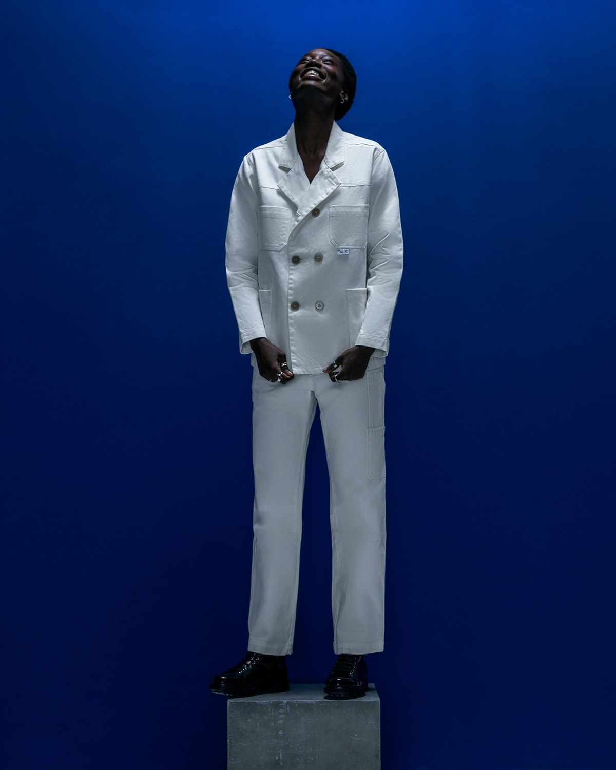 Kijken: De eerste collectie van Daily Paper x Bonne Suits Kijken: De eerste collectie van Daily Paper x Bonne Suits