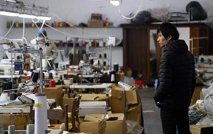 50.000 Chinezen werken illegaal in de Italiaanse textielindustrie 50.000 Chinezen werken illegaal in de Italiaanse textielindustrie
